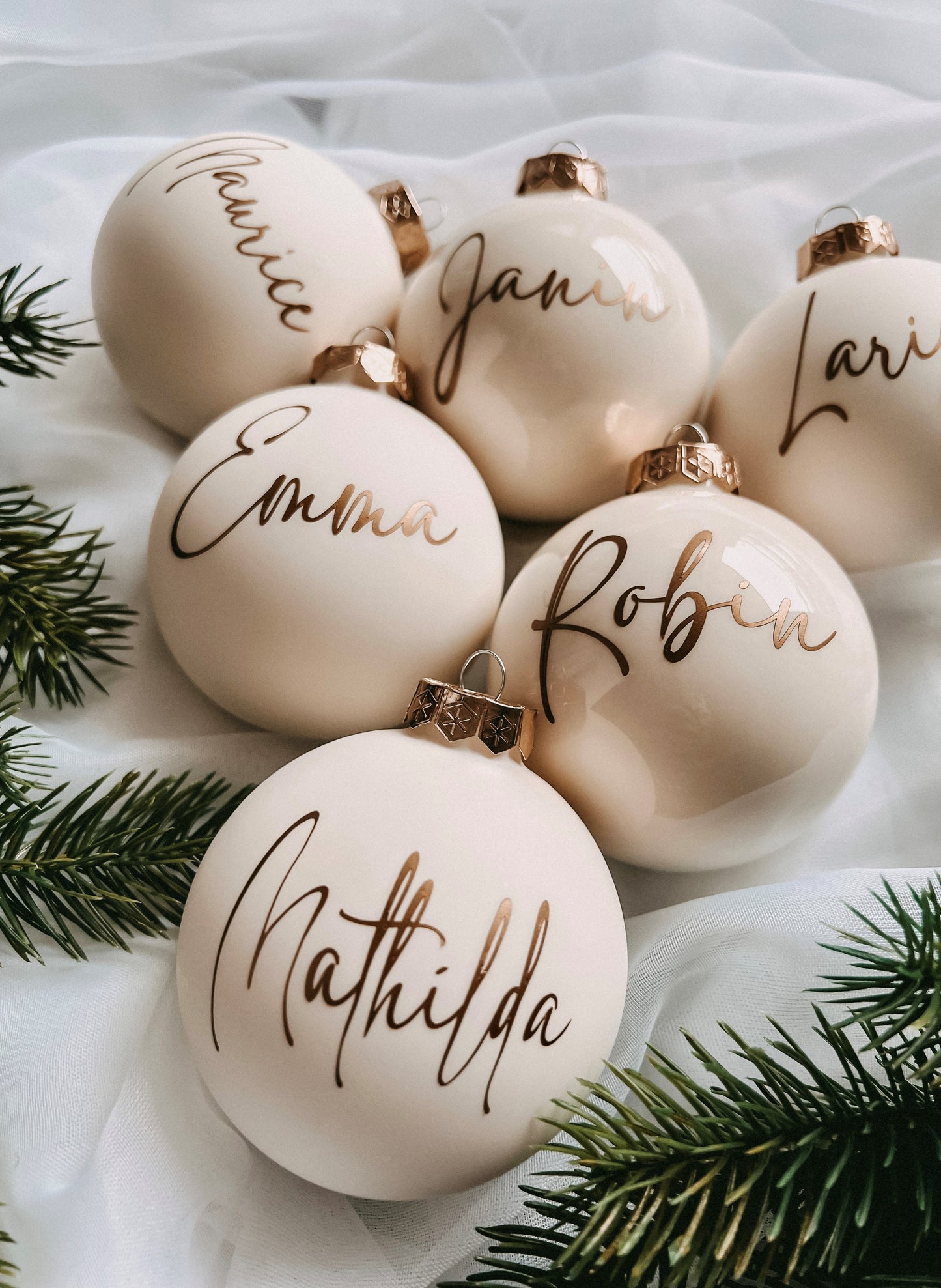 Christmas Balls off-white