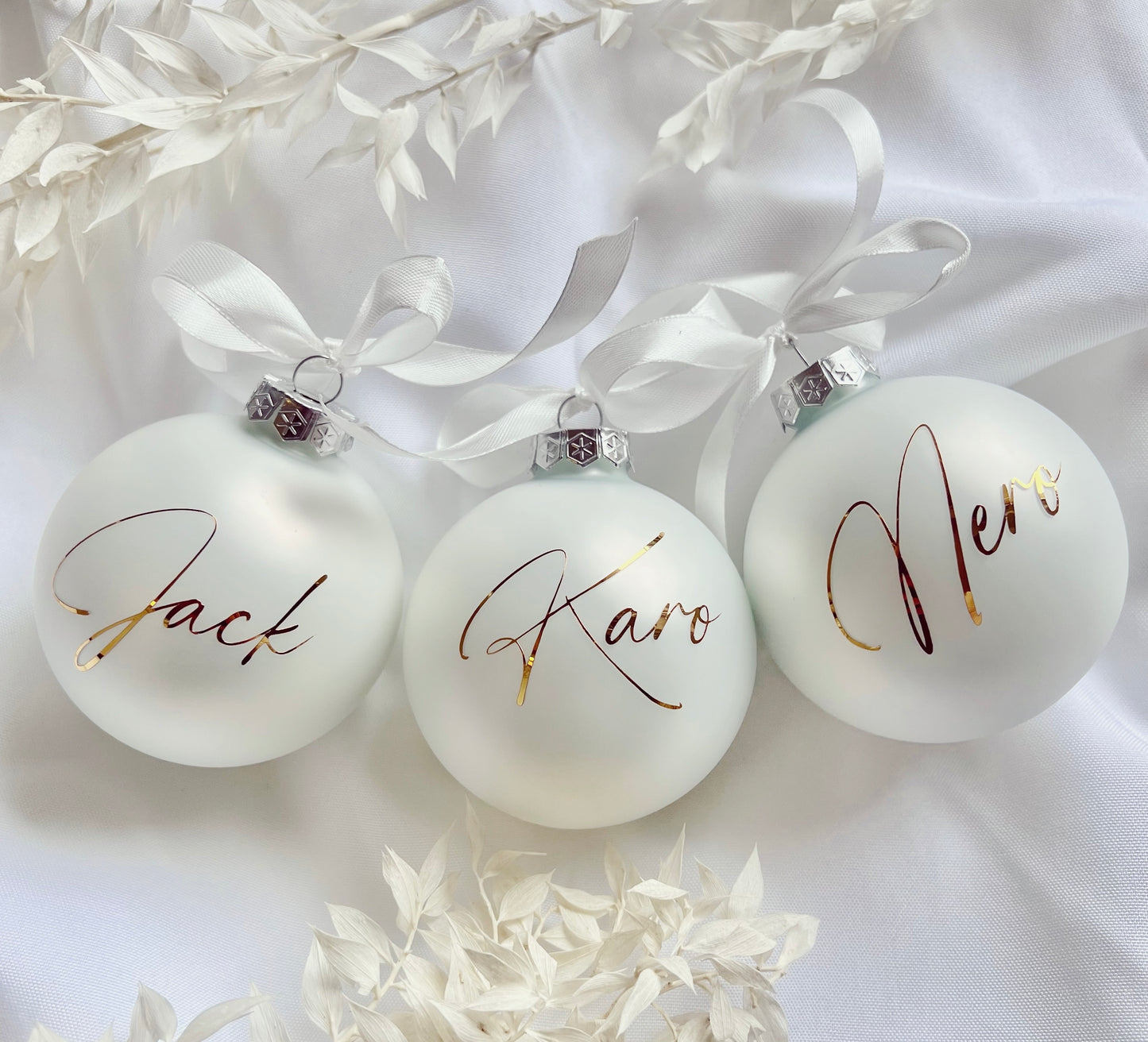 Christmas Balls white