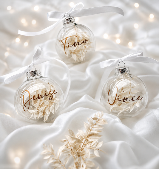 Christmas Balls Ruscus